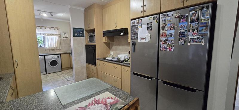 3 Bedroom Property for Sale in Fraaiuitsig Western Cape